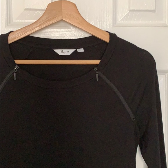 Black XS Nursing Tunic Top - Picture 2 of 6